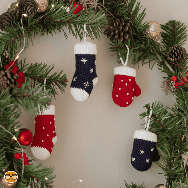 Mini Stockings and Mittens main image